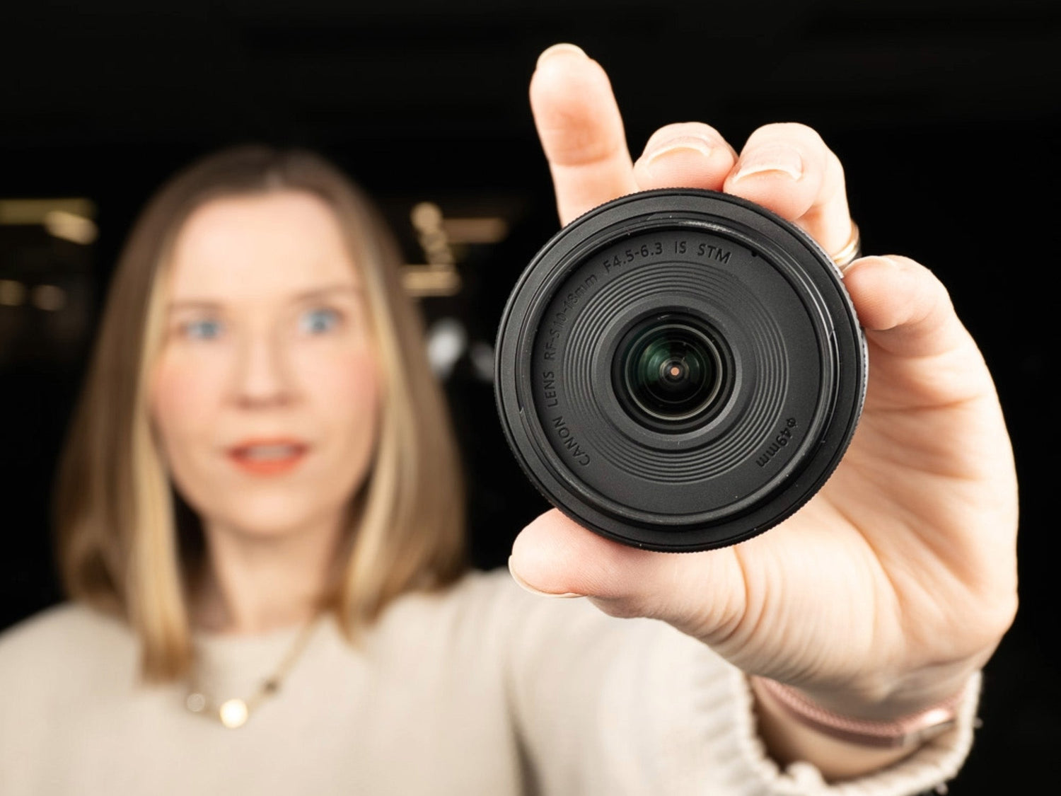 Canon RF-S 10-18mm underwater review for Ikelite Underwater Systems