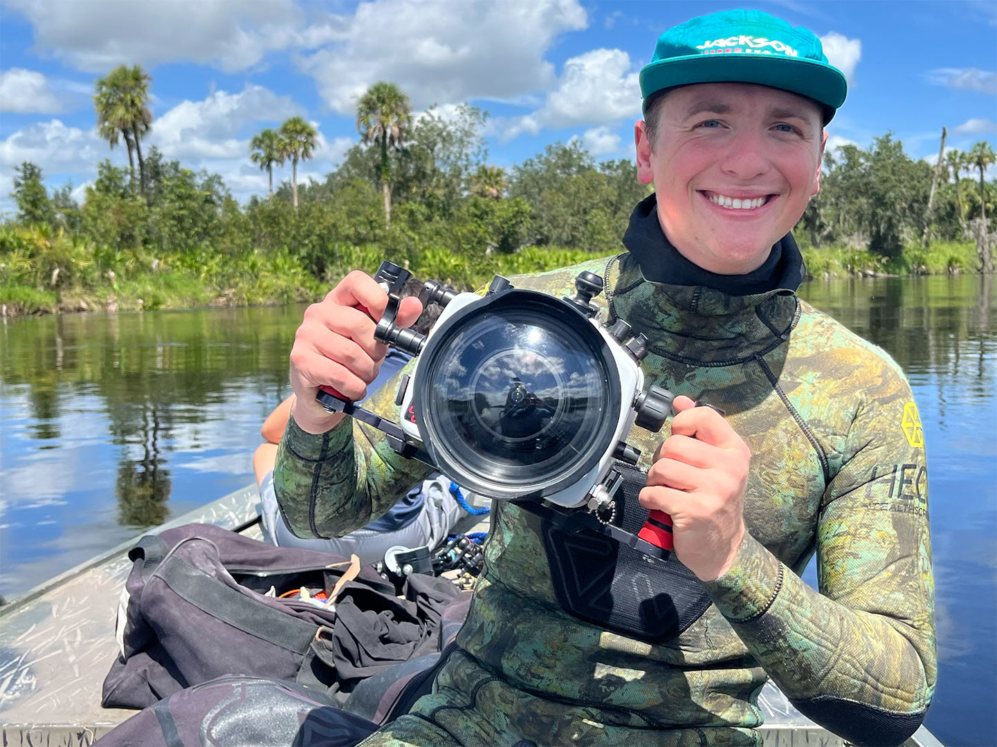 Underwater Photography Tips in Freshwater Florida Springs by Bill Hawthorne for Ikelite Underwater Systems