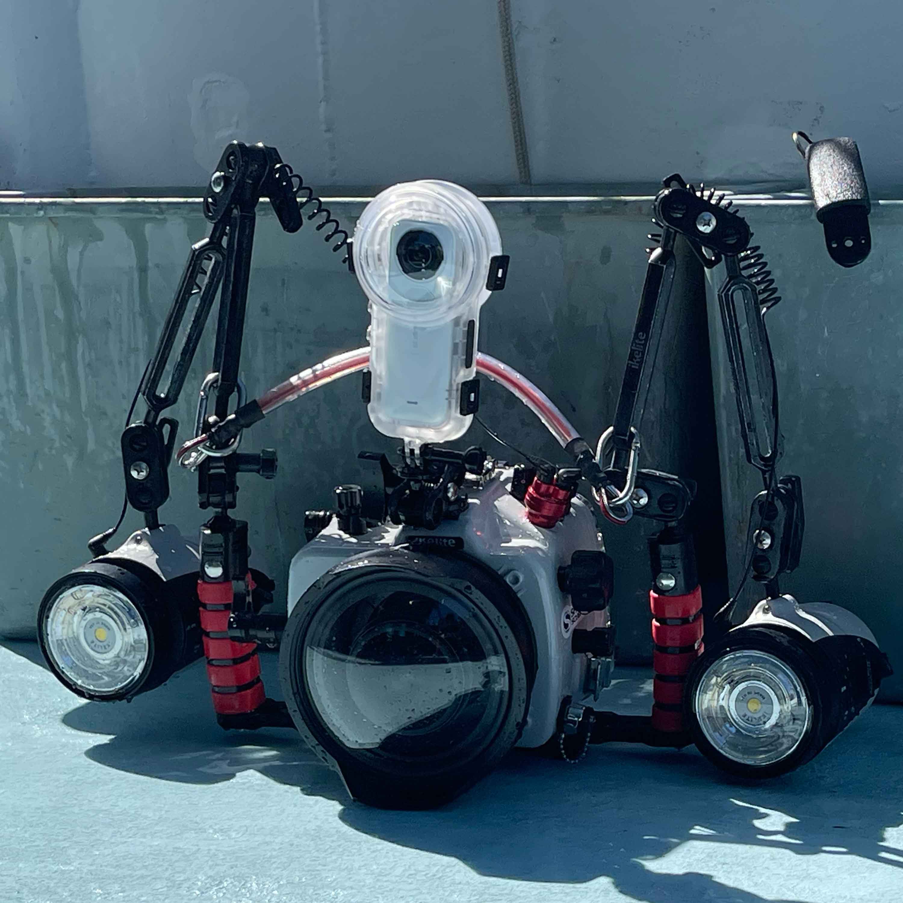 Ikelite RC232 TTL Underwater Strobe with Video Light Fiber Optic