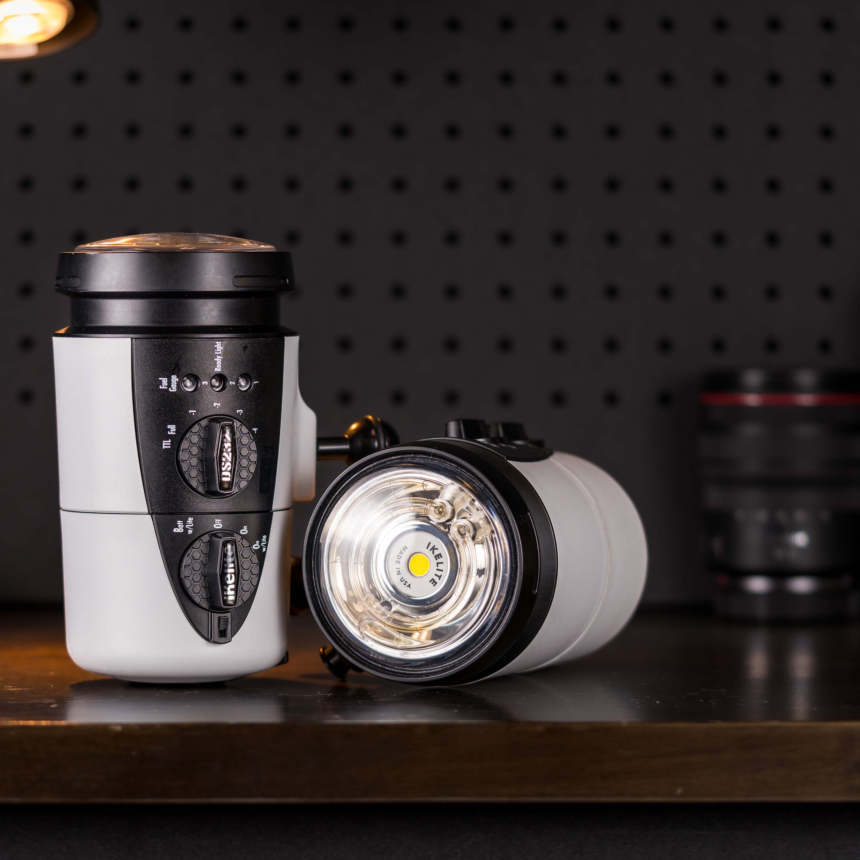 DS232 TTL Underwater Strobe with Video Light