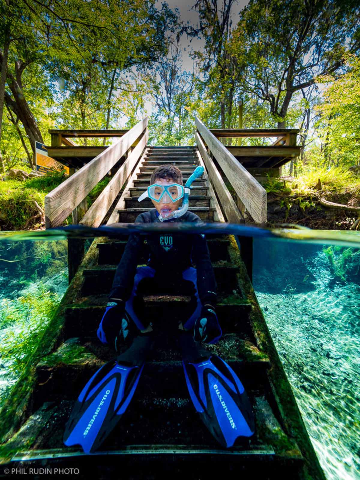 Taken with Ikelite Housing for Olympus OM-D E-M1 Mark II Copyright Phil Rudin