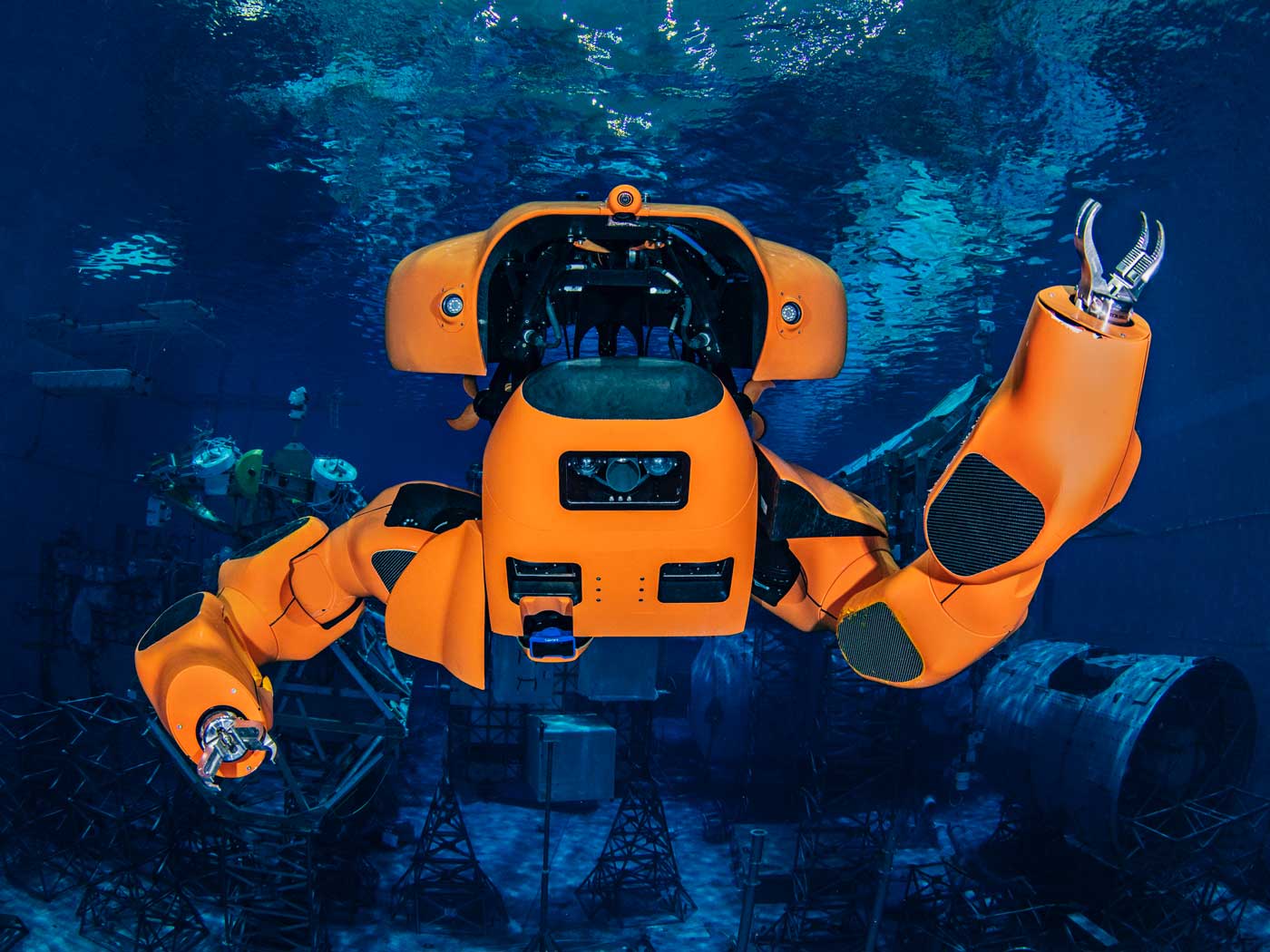 Transformer in the Neutral Buoyancy Lab with the Canon EOS 5DS R