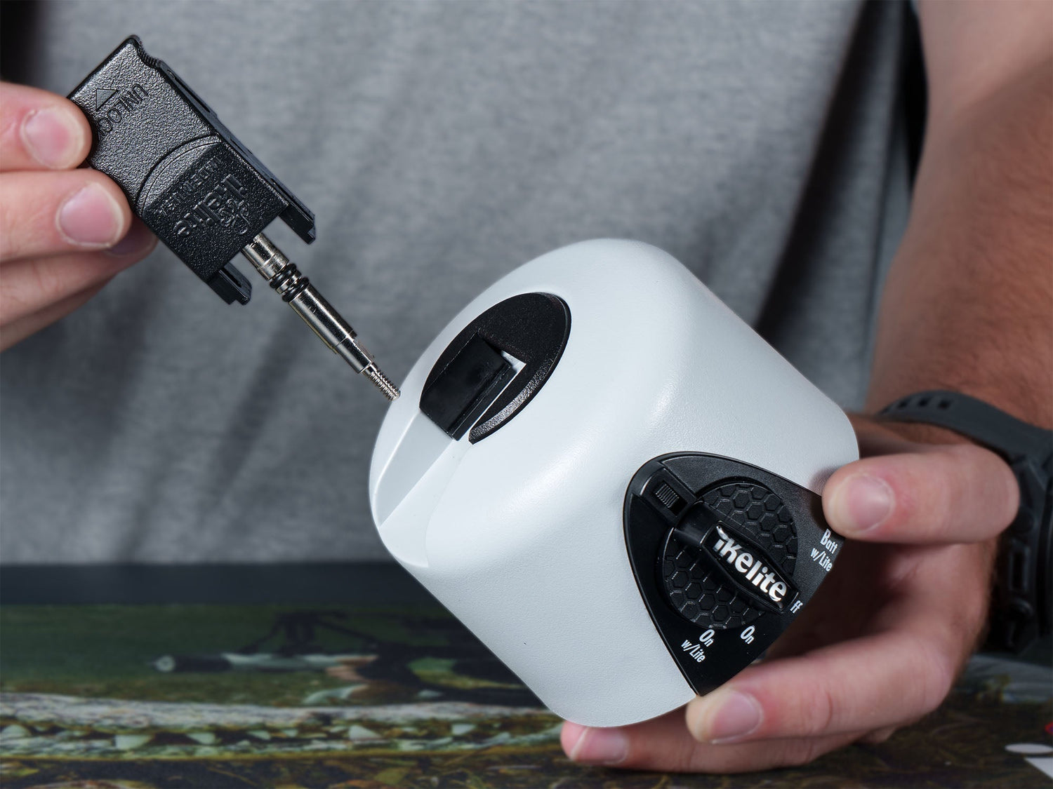Ikelite DS Strobe Toggle Lock Replacement Tutorial
