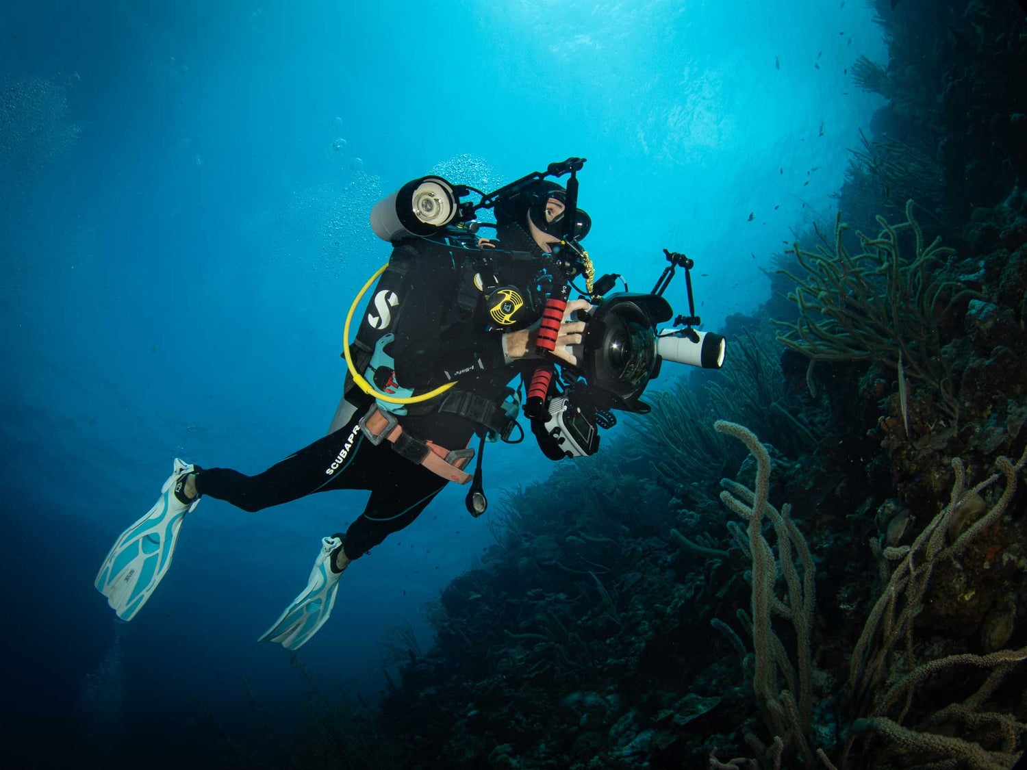 When to Change Aperture Underwater
