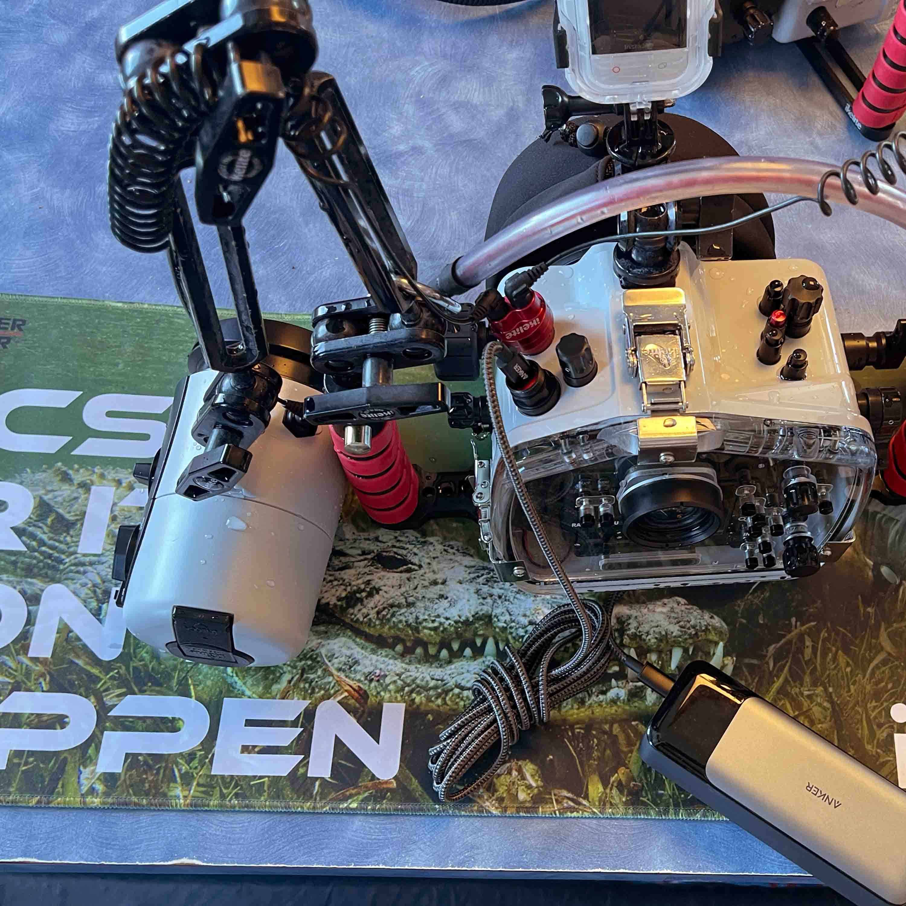 Ikelite RC232 TTL Underwater Strobe with Video Light Fiber Optic