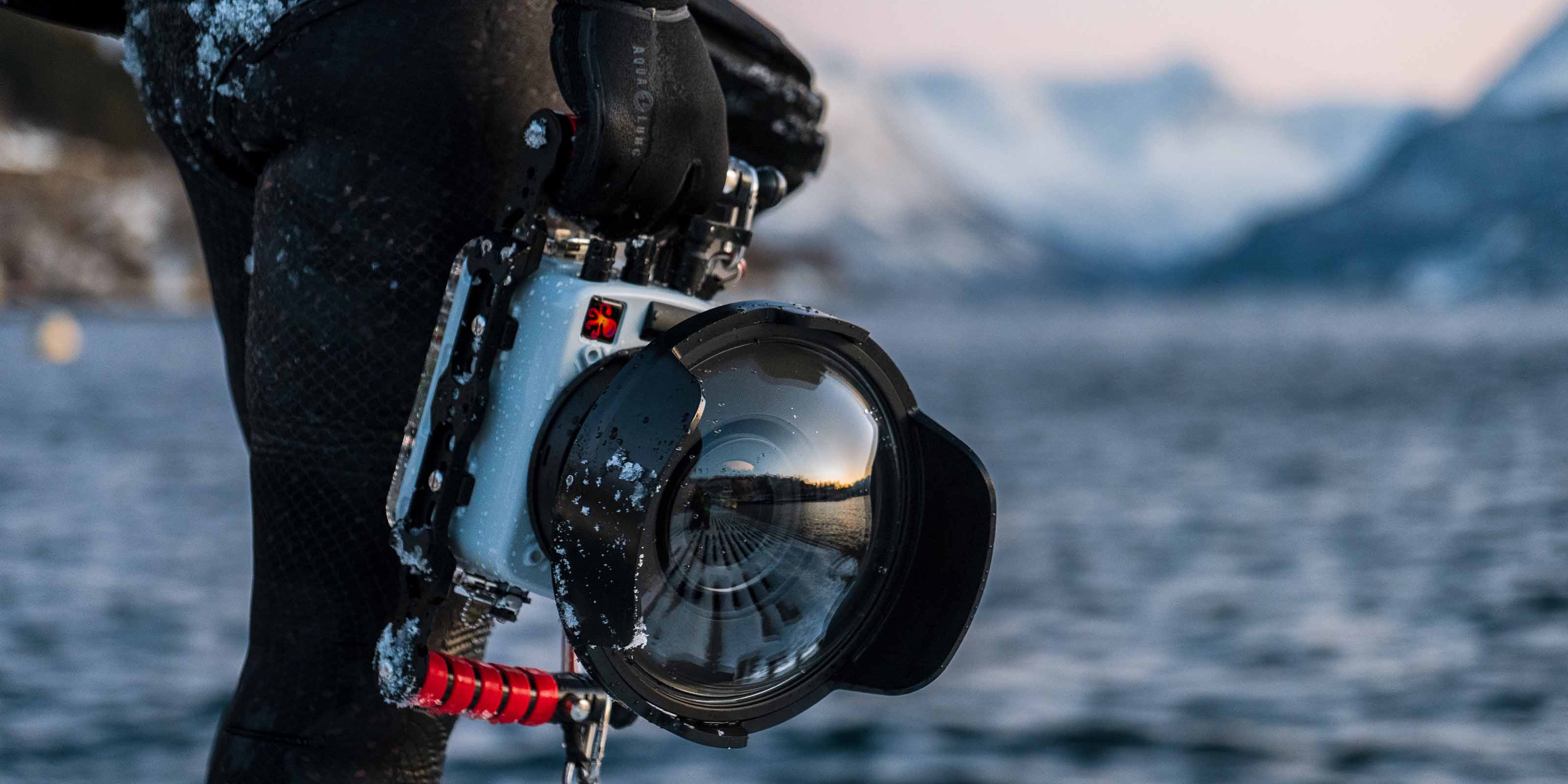 Ikelite Underwater Housing in Norway with Jacques de Vos