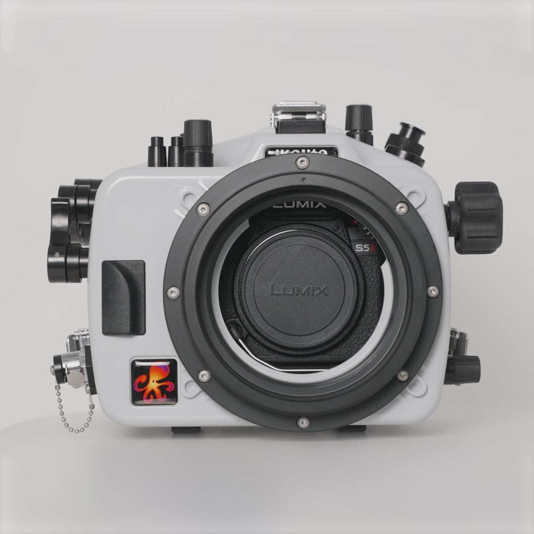 200DL Underwater Housing for Panasonic Lumix S5 II, S5 IIX Mirrorless