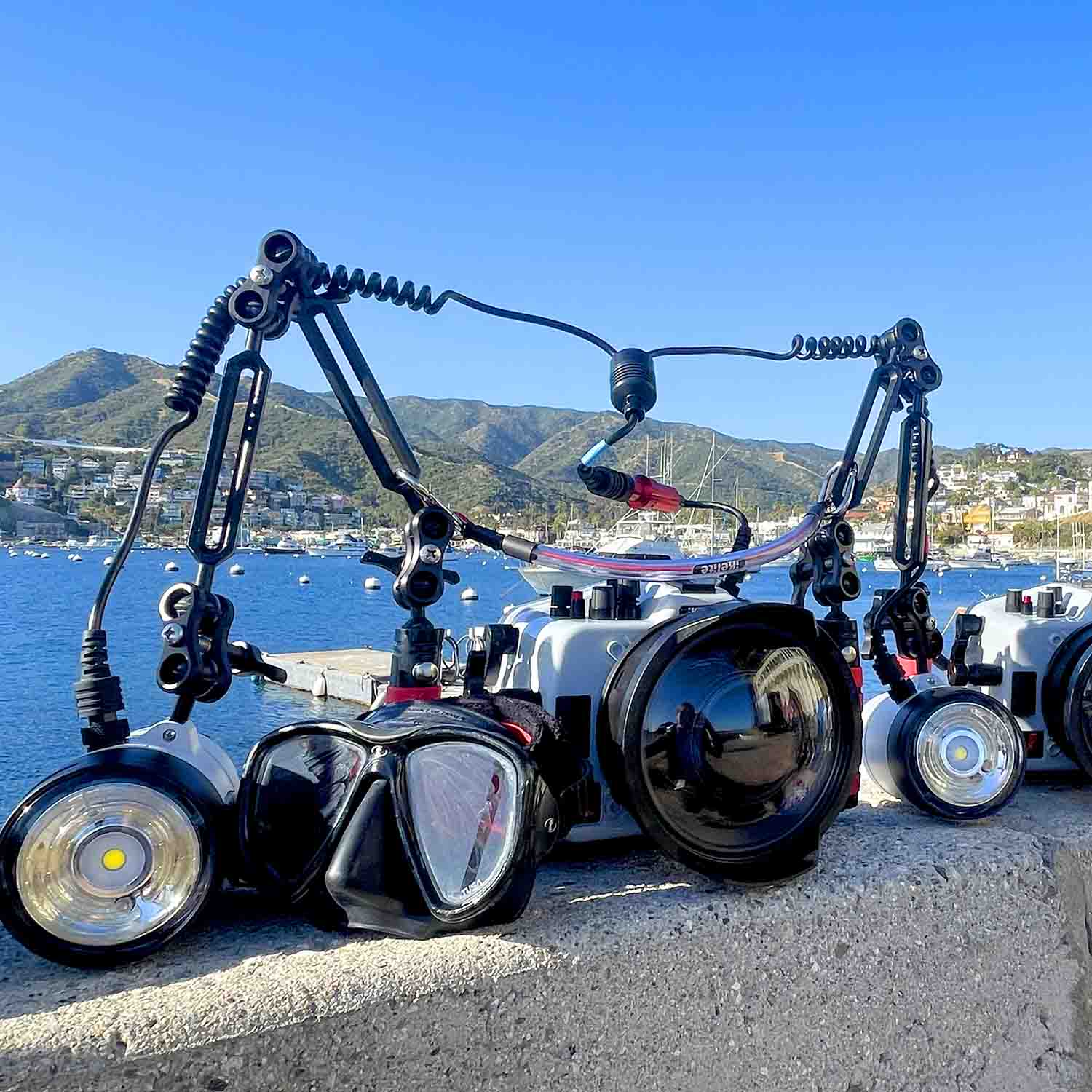 Ikelite full frame mirrorless underwater housings and DS230 strobes